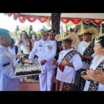 momen-danlanal-beri-kejutan-kue-ulang-tahun-kepada-pj.-bupati-pada-hut-kabupaten-rote-ndao-ke-22