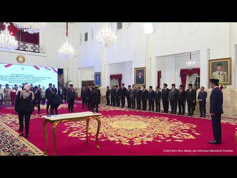 live.-presiden-jokowi-lantik-menteri-dan-wakil-menteri-di-istana-negara