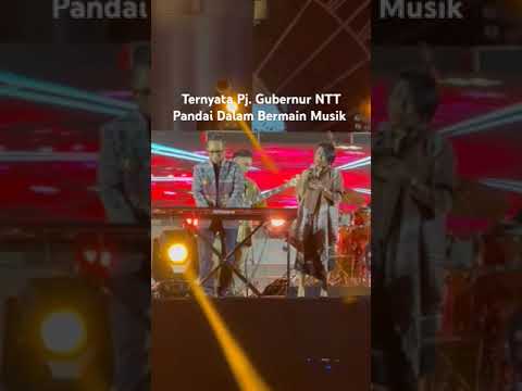 ternyata-pj.-gubernur-ntt-pandai-dalam-bermain-musik