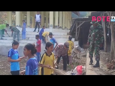 peduli-kebersihan-lingkungan,-polsek-pantai-baru-gotong-royong-bersama-pelajar,-tni,-dan-masyarakat