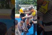 Tradisi Kenaikan Pangkat Anggota Polri