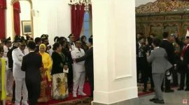 LIVE. PRESIDEN PRABOWO SAMBUT KEPALA DAERAH YANG BARU DILANTIK DI ISTANA NEGARA