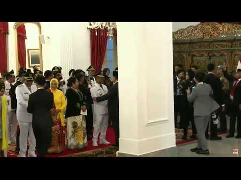 LIVE. PRESIDEN PRABOWO SAMBUT KEPALA DAERAH YANG BARU DILANTIK DI ISTANA NEGARA