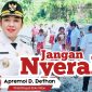Peduli Lingkungan, Siswa SD Inpres Moklain Perbaiki Jalan Batuleli, Wabup Apremoi Tersentuh Hati