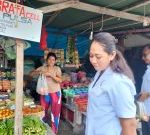 Wabup Rote Ndao Blusukan ke Pasar Metina, Sapa Pedagang dan Ingatkan Pentingnya Kebersihan