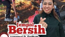 Pungut Sampah Usai Pesta Pendidikan, Pantia Pantik Jempol Wakil Bupati Rote Ndao